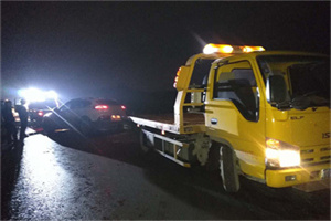 新成路24小时车辆搭电联系电话