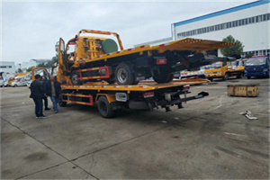 新成路同城汽车补胎